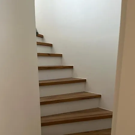 Schones Dg-appartement Im Norden *