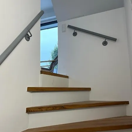 Schones Dg-appartement Im Norden * Düsseldorf