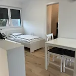 Schoenes Dg-Appartement Im Duesseldorf Norden